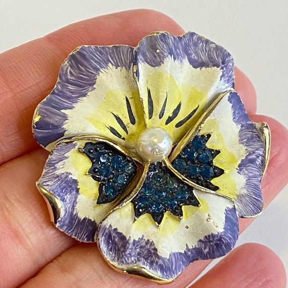 Estate Jewelry - Hand Painted Enamel Pansy Brooch Gold Tone Blue Rhinestone Faux Pearl Floral Pin